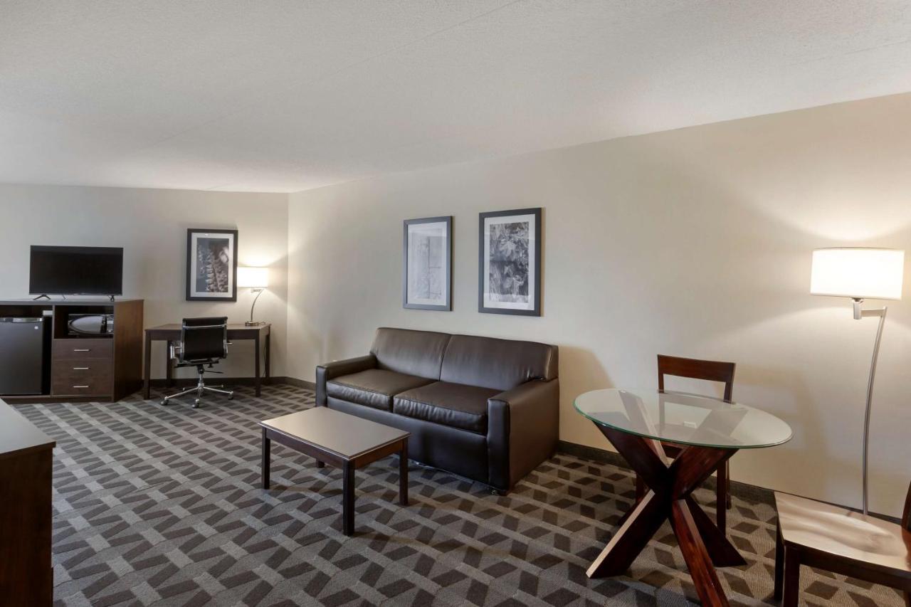 Best Western Plus Leamington Hotel & Conference Centre Екстер'єр фото